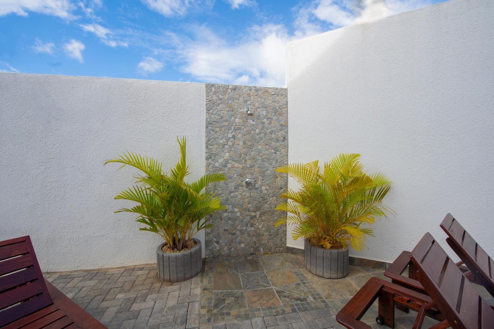 Golden Square Villa & Private Pool Flic en Flac Luaran gambar